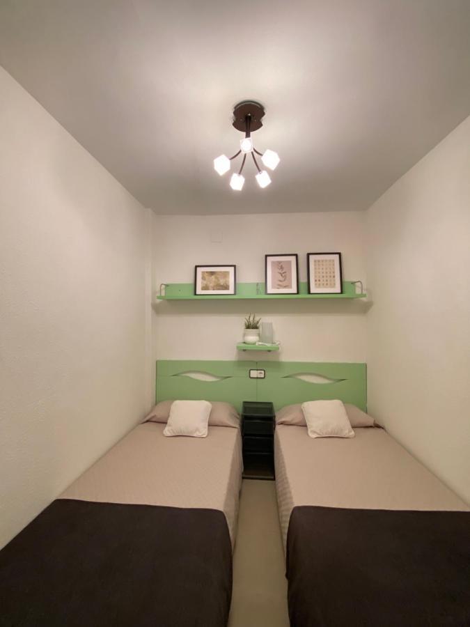Apartamento Con Piscina En 1ª Linea De Playa En Салоу Экстерьер фото
